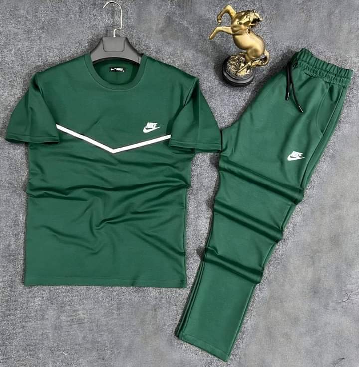 Ens Nike DM et Pantalon